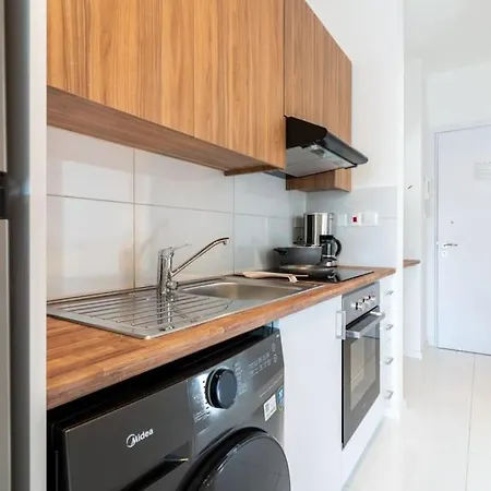 Moon Light 1-bedroom In 라르나카